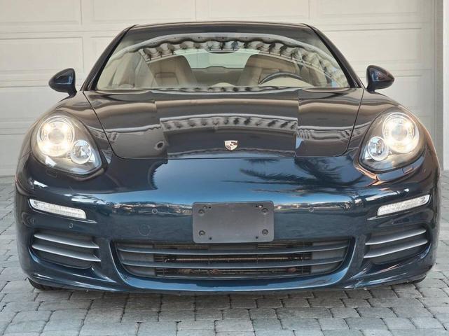 Photo of 2014 Blue Porsche Panamera