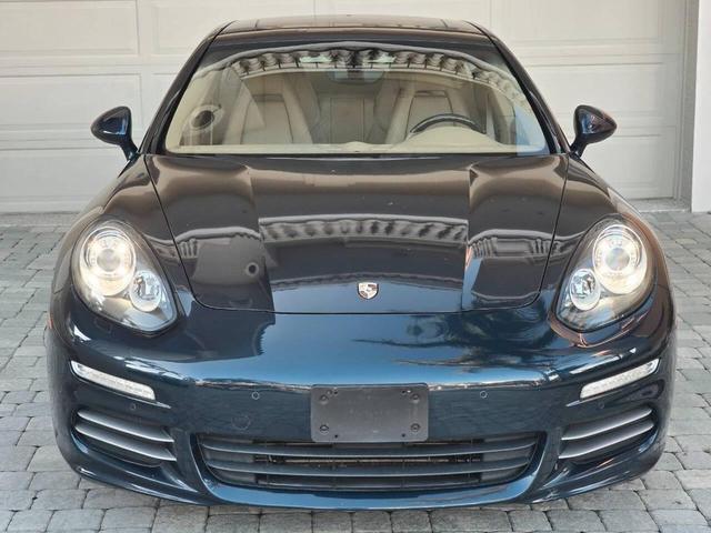 Photo of 2014 Blue Porsche Panamera