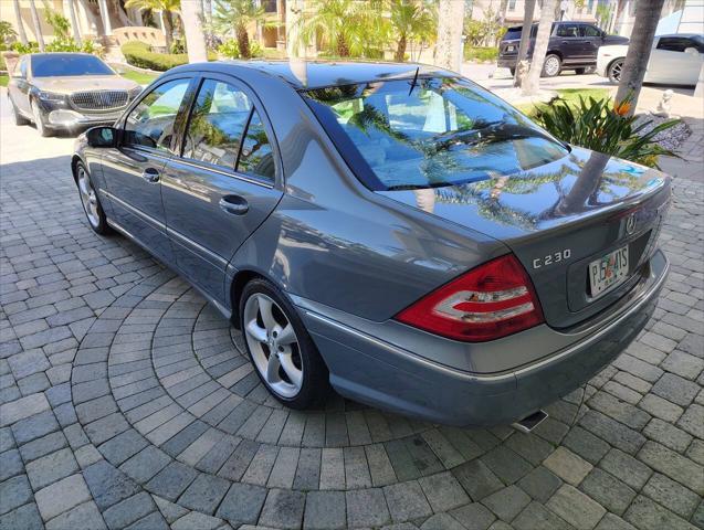 Photo of 2005 Blue Mercedes-Benz C-Class