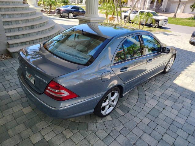 Photo of 2005 Blue Mercedes-Benz C-Class