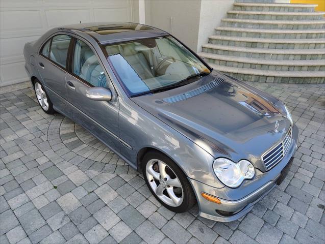 Photo of 2005 Blue Mercedes-Benz C-Class