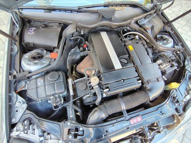 Photo of 2005 Blue Mercedes-Benz C-Class
