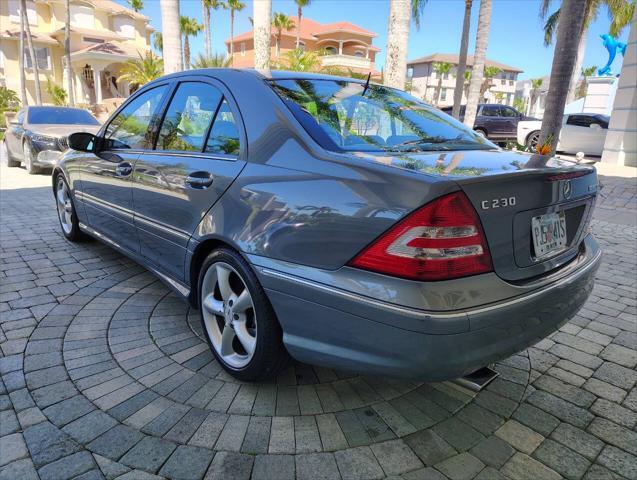 Photo of 2005 Blue Mercedes-Benz C-Class