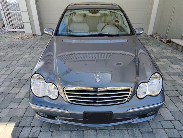 Photo of 2005 Blue Mercedes-Benz C-Class