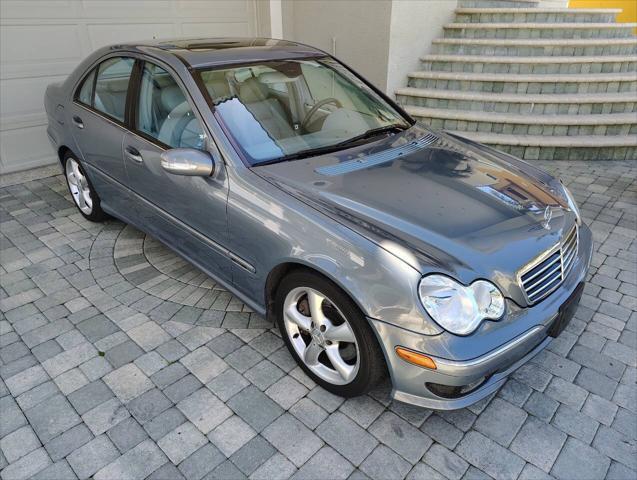Photo of 2005 Blue Mercedes-Benz C-Class