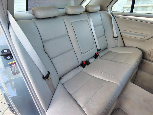 Photo of 2005 Blue Mercedes-Benz C-Class