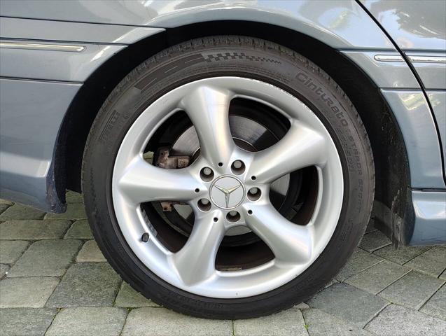 Photo of 2005 Blue Mercedes-Benz C-Class