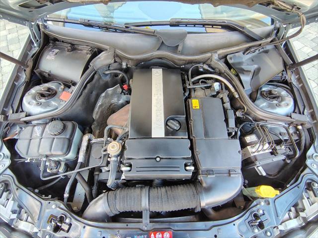 Photo of 2005 Blue Mercedes-Benz C-Class