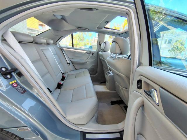 Photo of 2005 Blue Mercedes-Benz C-Class