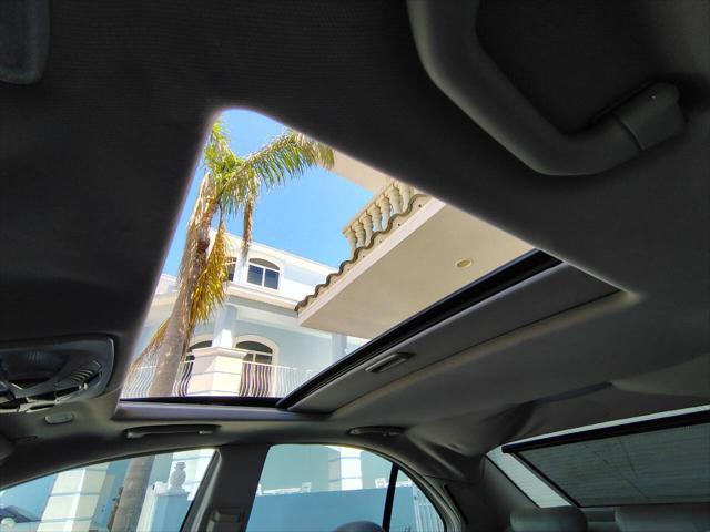 Photo of 2005 Blue Mercedes-Benz C-Class