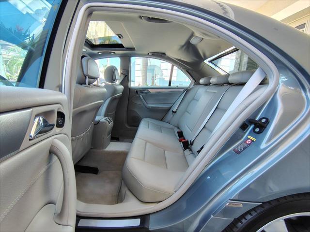 Photo of 2005 Blue Mercedes-Benz C-Class