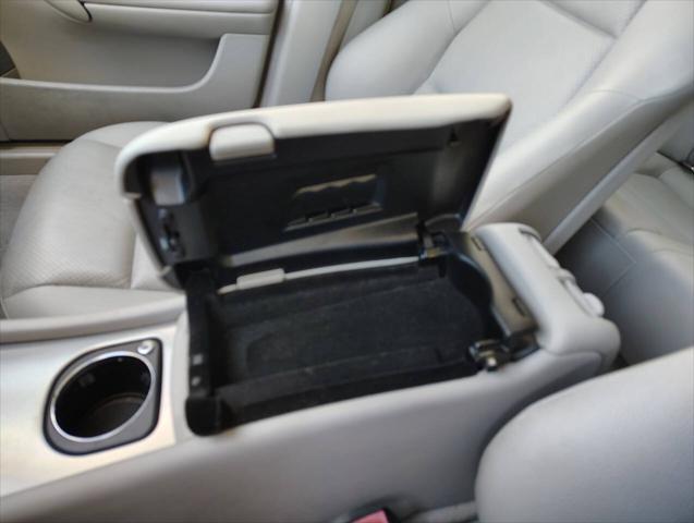 Photo of 2005 Blue Mercedes-Benz C-Class