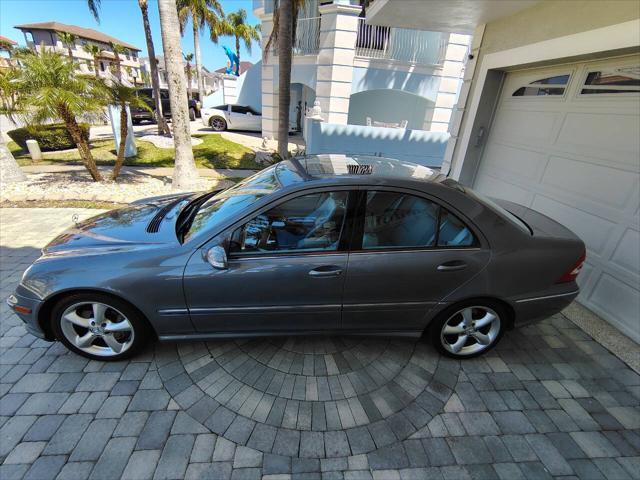 Photo of 2005 Blue Mercedes-Benz C-Class