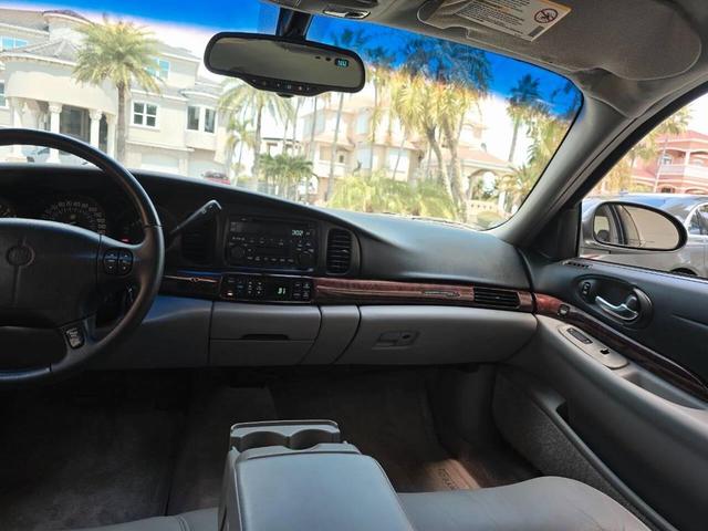 Photo of 2004 Blue Buick LeSabre
