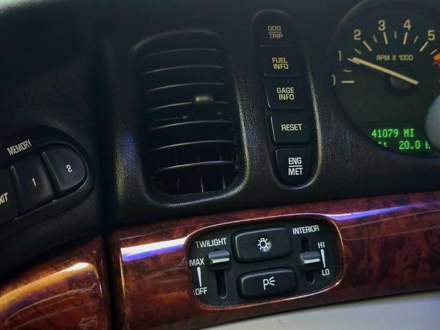 Photo of 2004 Blue Buick LeSabre