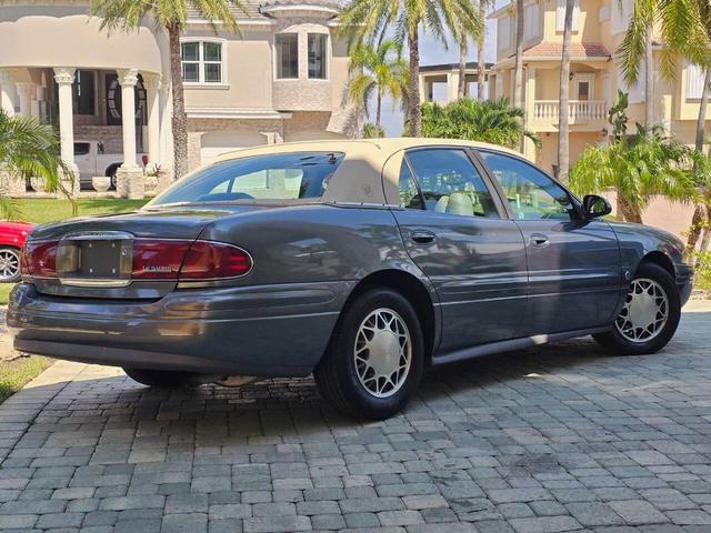 Photo of 2004 Blue Buick LeSabre