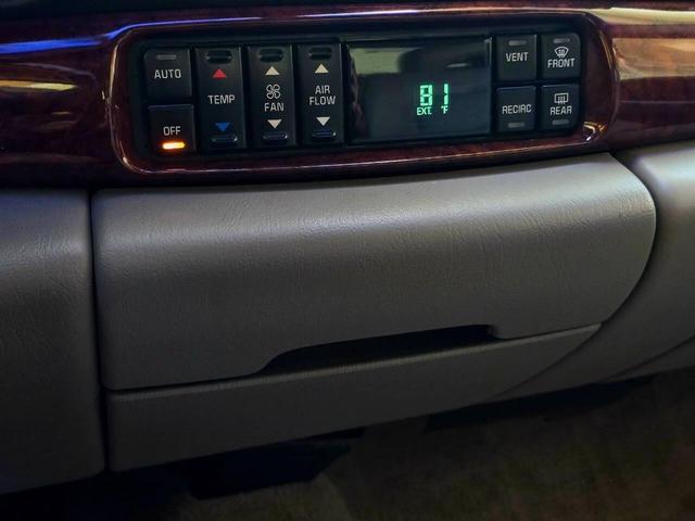 Photo of 2004 Blue Buick LeSabre