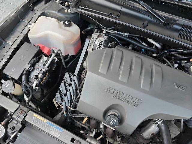 Photo of 2004 Blue Buick LeSabre