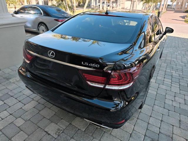 Photo of 2013 Black Lexus LS 460
