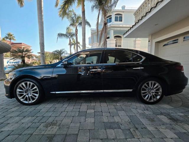 Photo of 2013 Black Lexus LS 460