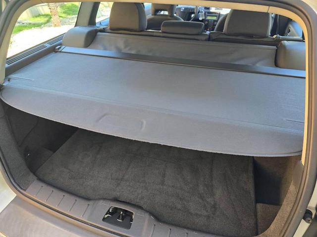 Photo of 2007 White Volvo V50