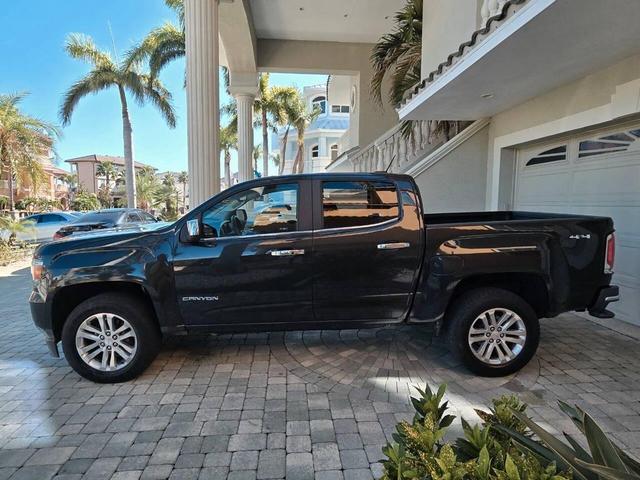 Photo of 2020 Black GMC Canyon
