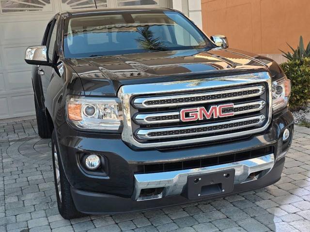 Photo of 2020 Black GMC Canyon