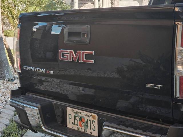 Photo of 2020 Black GMC Canyon