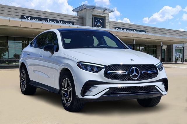 Photo of 2024 Polar White Mercedes-Benz GLC 300