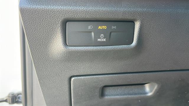 Photo of 2025 Pure White Volkswagen Tiguan