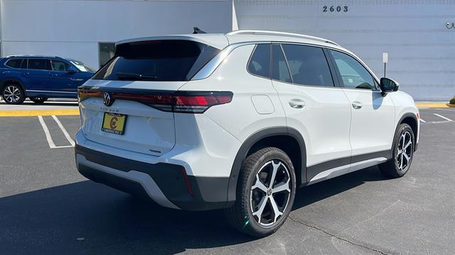 Photo of 2025 Pure White Volkswagen Tiguan