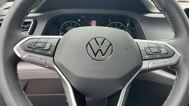 Photo of 2025 Opal White Pearl Volkswagen Atlas Cross Sport