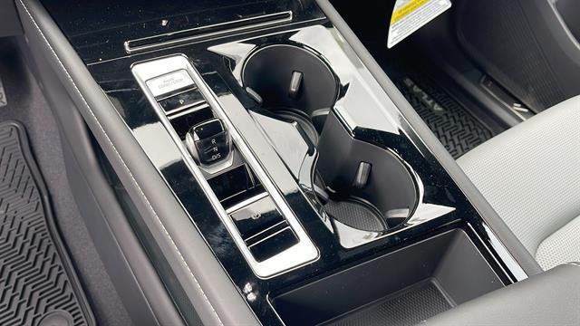 Photo of 2025 Opal White Pearl Volkswagen Atlas Cross Sport