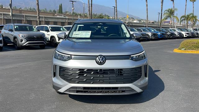 Photo of 2025 Pyrite Silver Metallic Volkswagen Tiguan