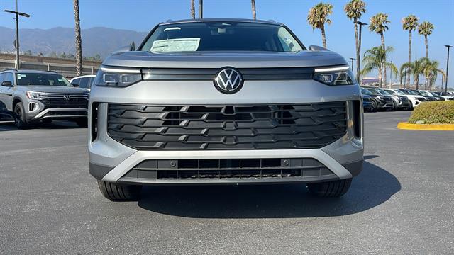 Photo of 2025 Pyrite Silver Metallic Volkswagen Tiguan