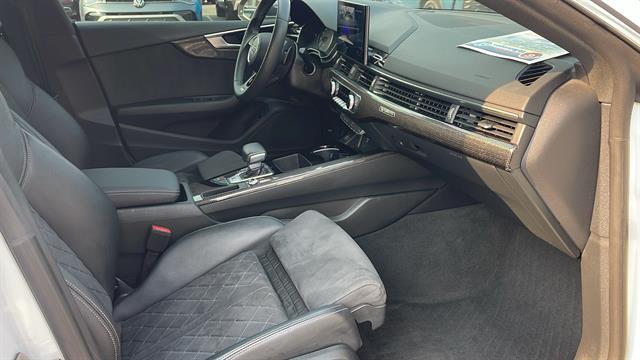 Photo of 2022 WHITE Audi S5