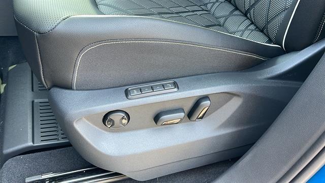 Photo of 2025 Mountain Lake Blue Metallic Volkswagen Atlas
