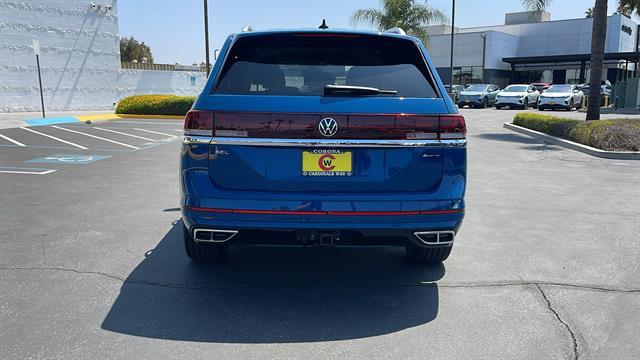 Photo of 2025 Mountain Lake Blue Metallic Volkswagen Atlas
