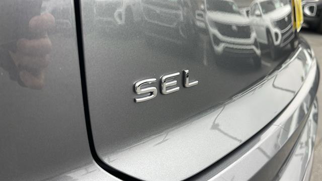 Photo of 2025 Platinum Gray Metallic Volkswagen Atlas Cross Sport