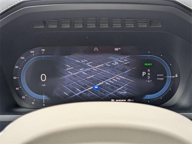 Photo of 2025 Crystal White Volvo XC90 Plug-In Hybrid