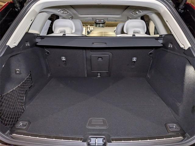 Photo of 2026 Onyx Black Volvo XC60