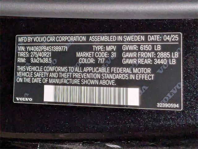 Photo of 2025 Onyx Black Volvo XC90