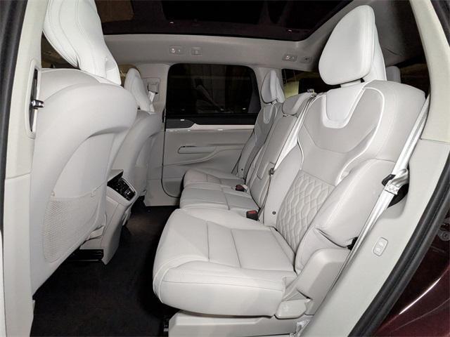 Photo of 2025 Mulberry Volvo EX90