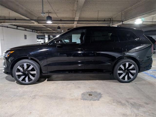Photo of 2025 Onyx Black Volvo EX90