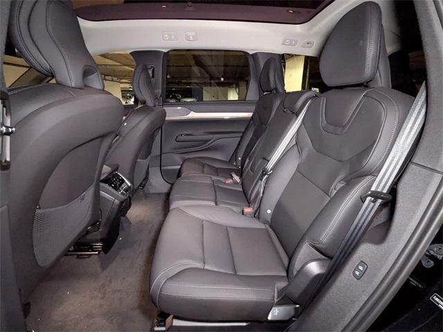 Photo of 2025 Onyx Black Volvo EX90