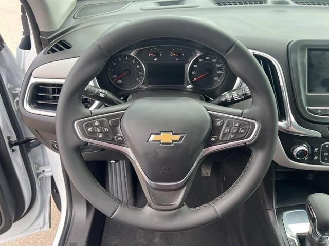 Photo of 2023 Summit White Chevrolet Equinox