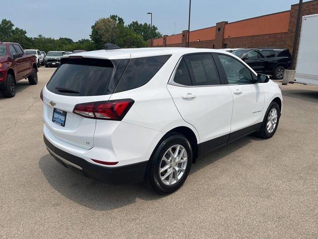 Photo of 2023 Summit White Chevrolet Equinox