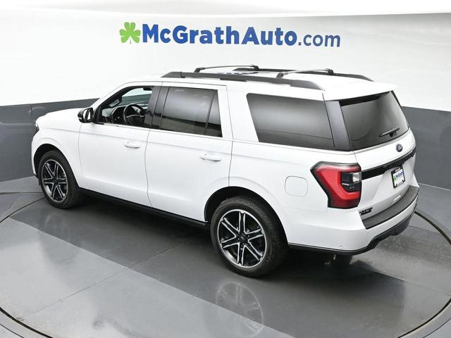 Photo of 2021 Oxford White Ford Expedition