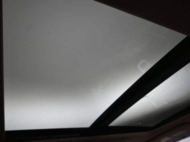 Photo of 2024 Gray Metallic Ford Expedition