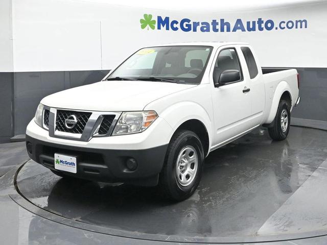 Photo of 2014 Glacier White Nissan Frontier